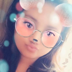 Meet your Posher, Reyna